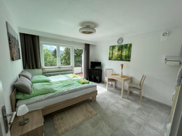 Ruhiges Und Klimatisiertes Apartment شتوتغارت المظهر الخارجي الصورة